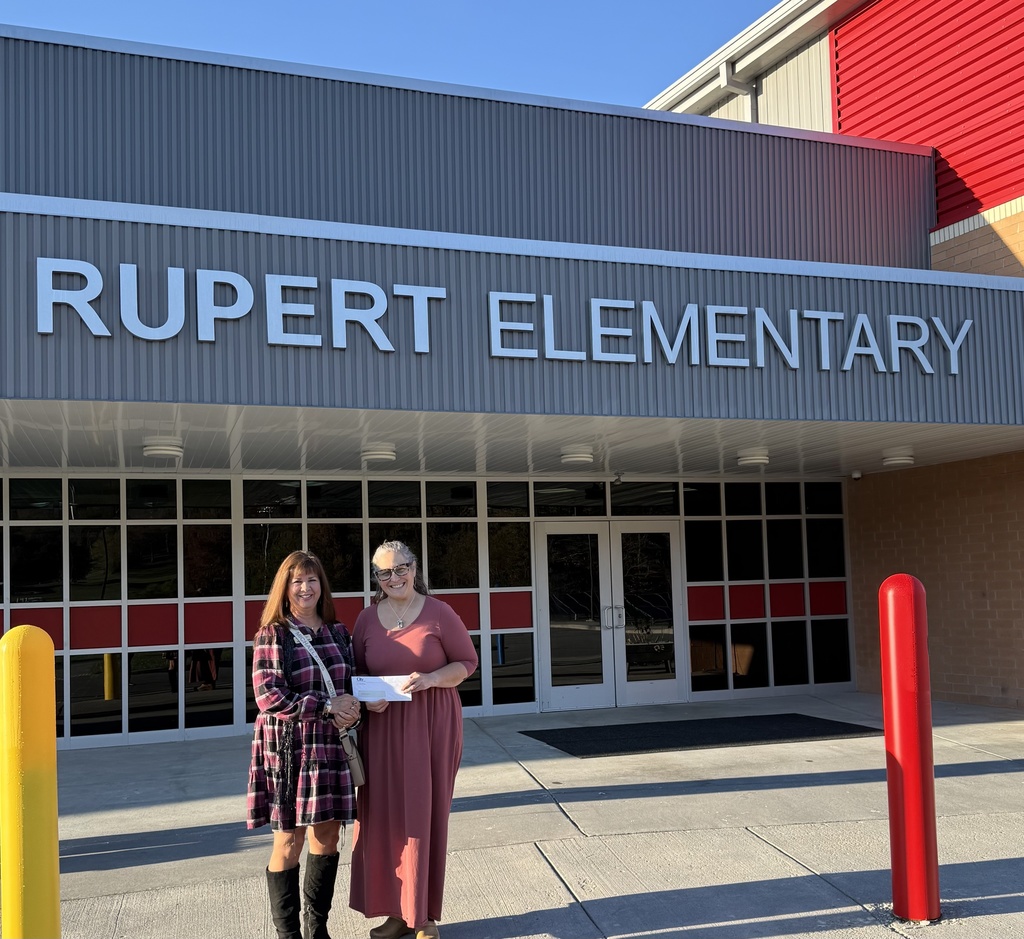 Anna Scruggs and Principal, Jenny Harden