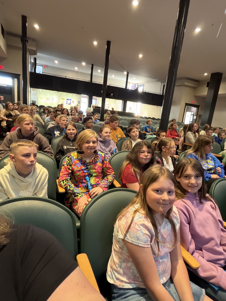 Fifth Grade Students from Rainelle Elementary anxiously waiting for the Carnegie Hall Link Up performance to start