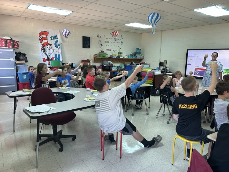 Fourth graders celebrating the fourth week of school
