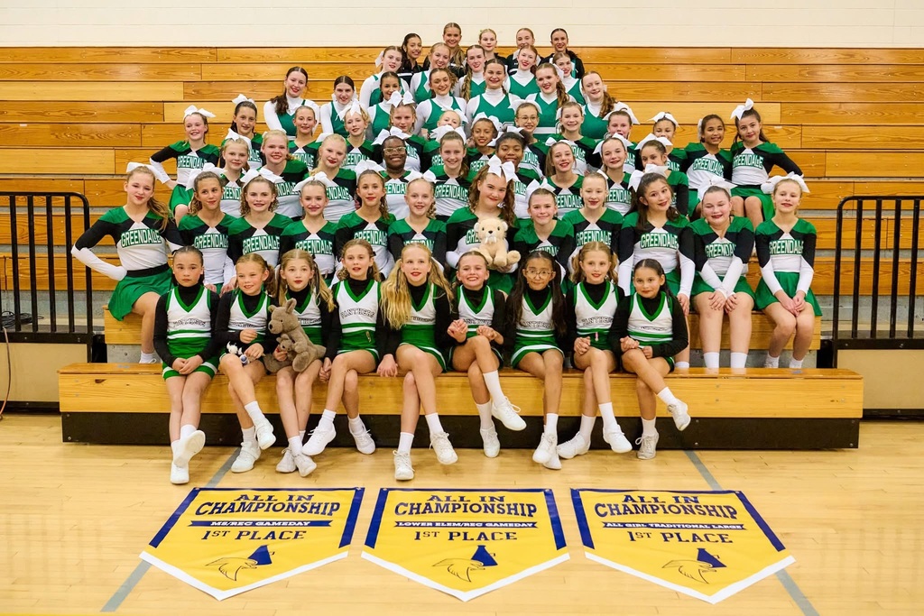 Greendale Cheer teams a competition