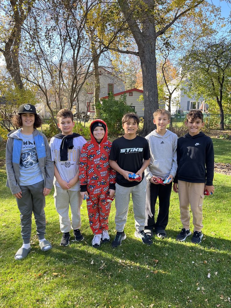 Fall Clean and Green event for Team Integrity 7th Graders