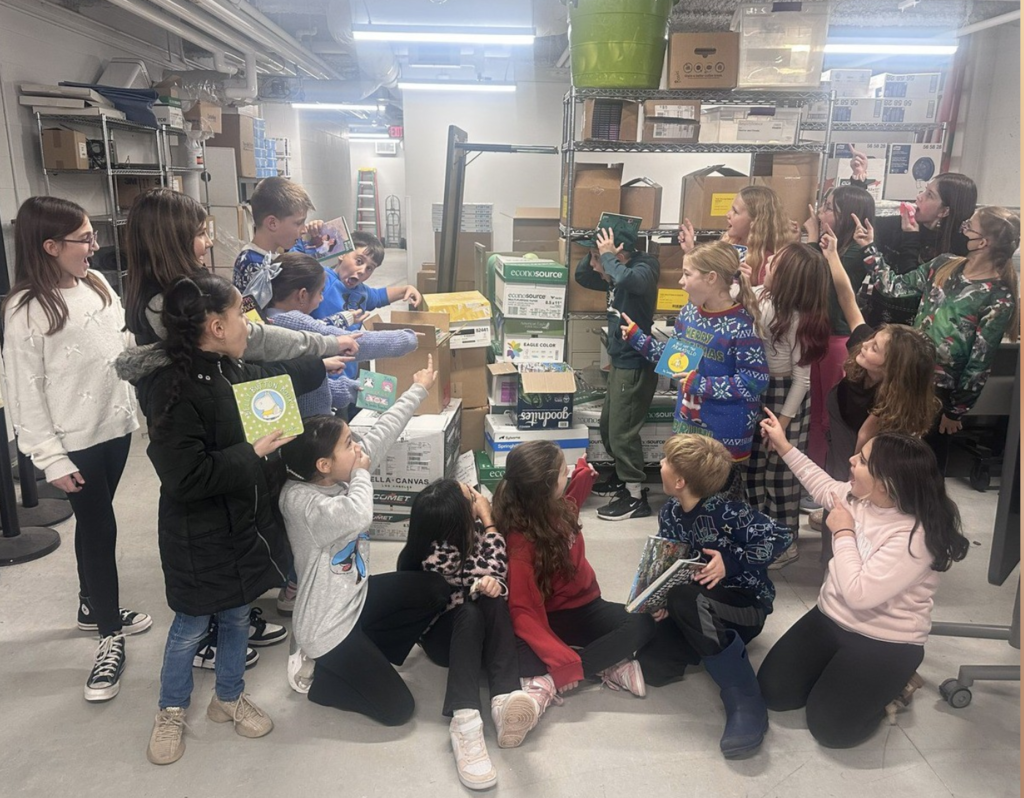 Highland View Student Leadership Team celebrates hugely successful book drive