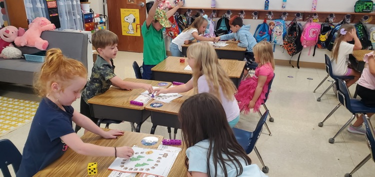 Mrs. Melissa's class had a great day of testing and even kept our learning going strong today! Fun in Math with partner bear counting gametime, and then out for some chalk using our knowledge of lines from Skills!