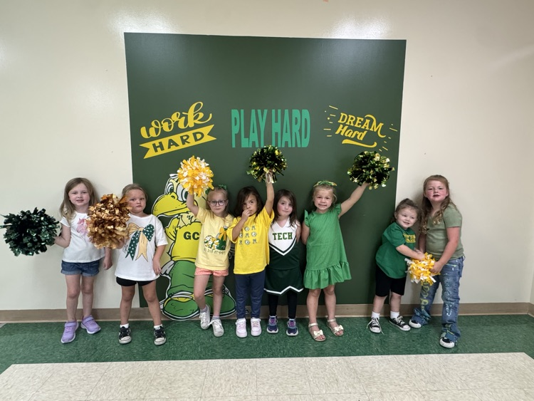 📣 The GCT Primary Eagles are soaring with pride and cheering LOUD for our football team tonight! 🦅💚🏈 Let’s bring home that WIN — we believe in you!