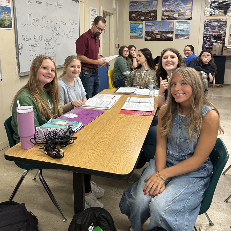 It’s National Teach Ag Day! We are so thankful for our Agricultural educators who do a wonderful job. Our students have great opportunities for hands on learning and skills that will translate to future careers!