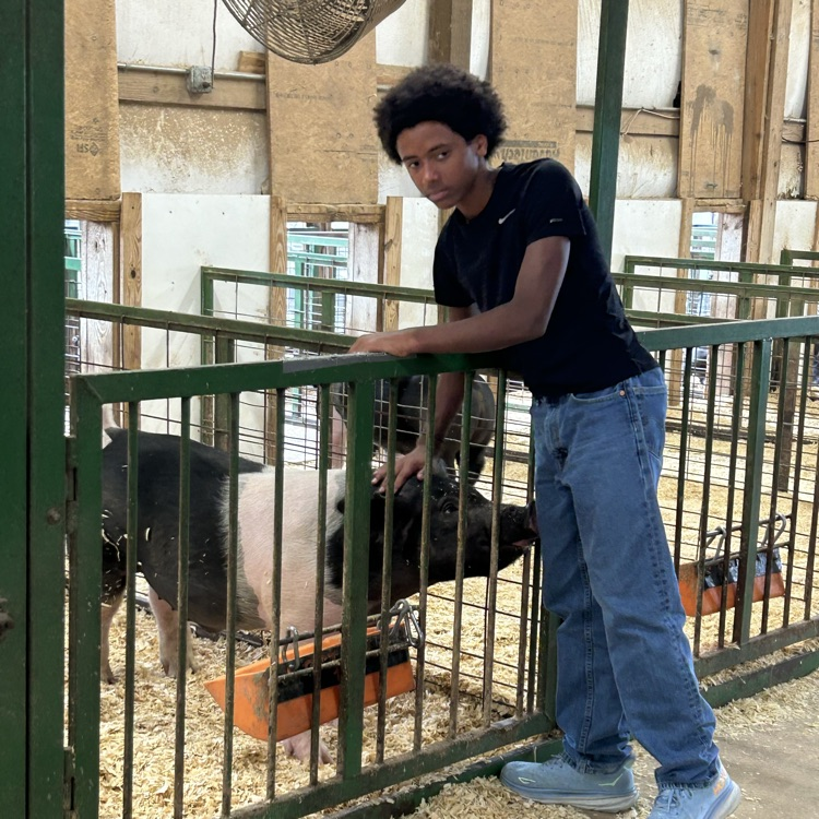 It’s National Teach Ag Day! We are so thankful for our Agricultural educators who do a wonderful job. Our students have great opportunities for hands on learning and skills that will translate to future careers!