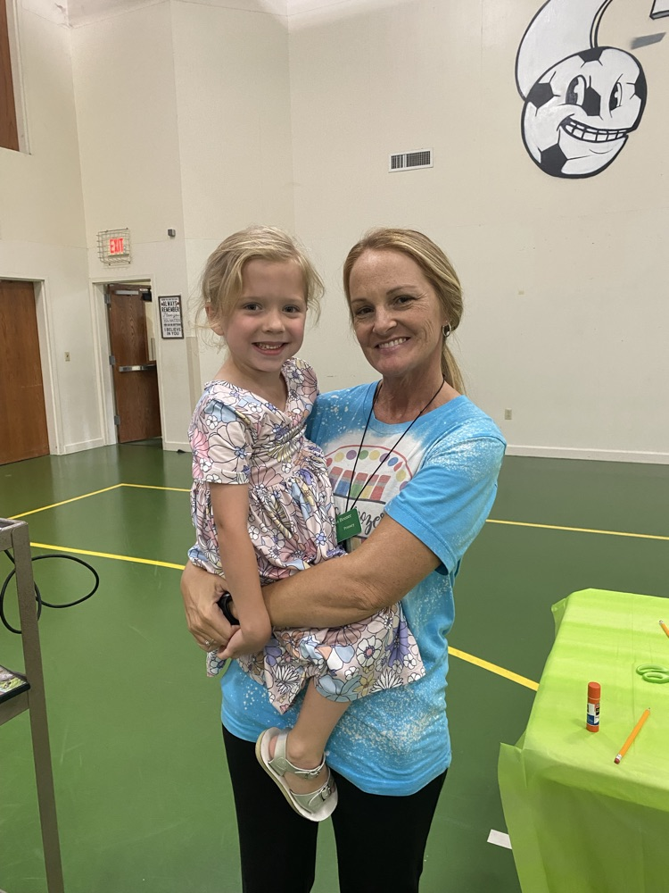  🍪🎨 Cookies, Canvas, and Creativity at GCT Primary! 🎨🍪 Last night was a masterpiece in the making! Our families came together to paint, snack, and share lots of smiles. 🎨