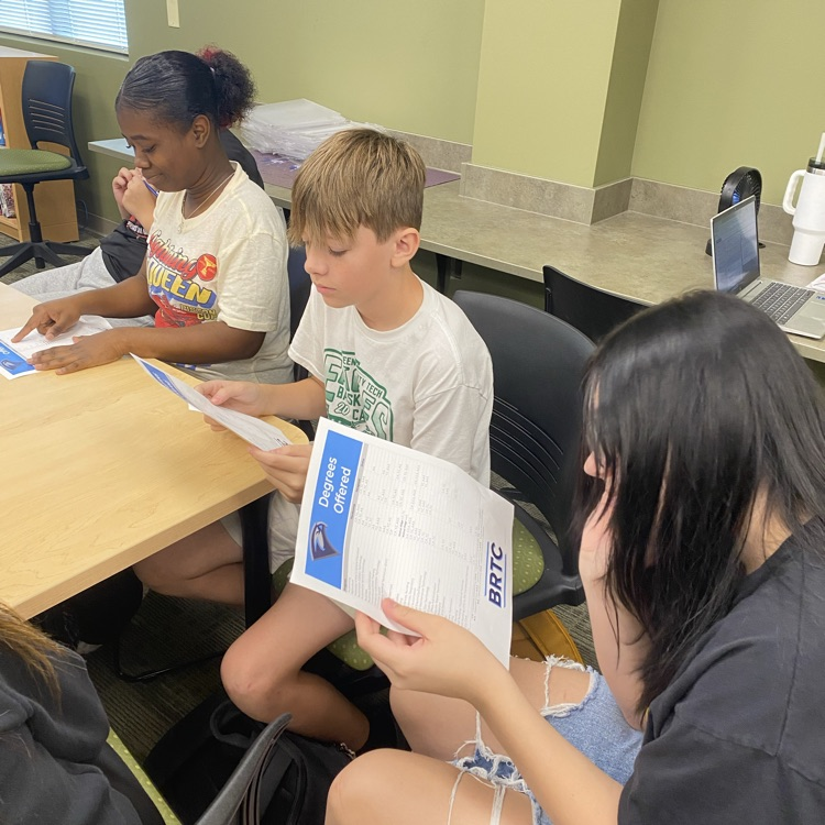 Thank You to BRTC for coming and visiting with GCTJHS Career Development classes!  Learning about future possibilities as students explore their interests. Great Day To Be A Jr Eagle! 🦅 