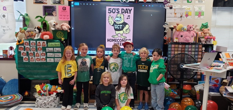 We made it to the Fabulous 50s! Soda floats, Sock Hop, Soda Float questioning, snacks of the 50s and more! Learning in the 50s is fun!!