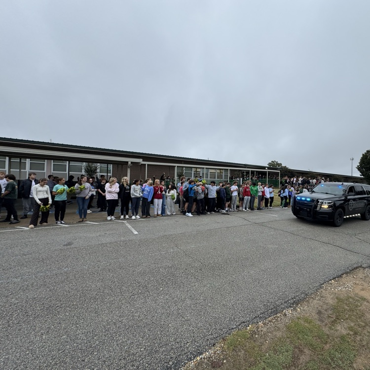 Volleyball sendoff for State. Go Eagles! ๐ฆ
