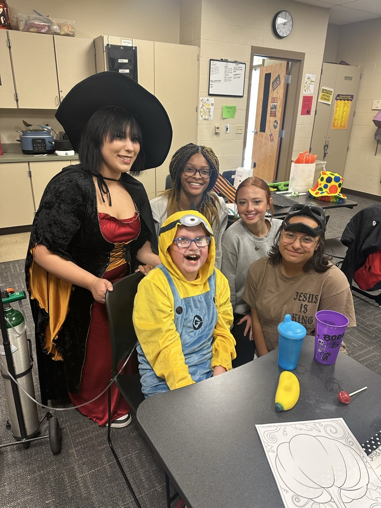 Pay it Forward Club students