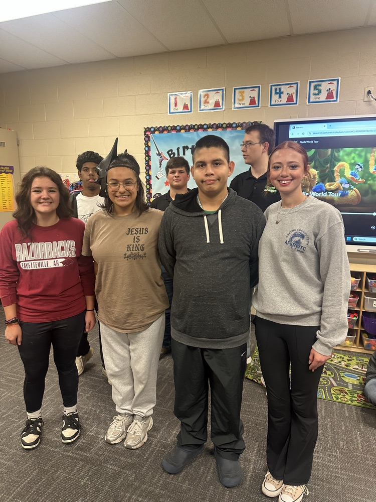 Pay it Forward Club students