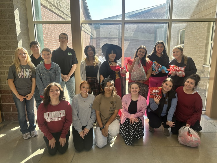 Pay it Forward Club students