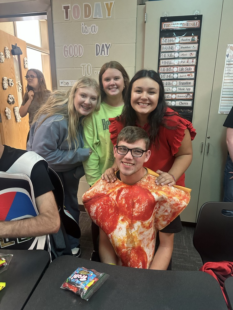 Pay it Forward Club students