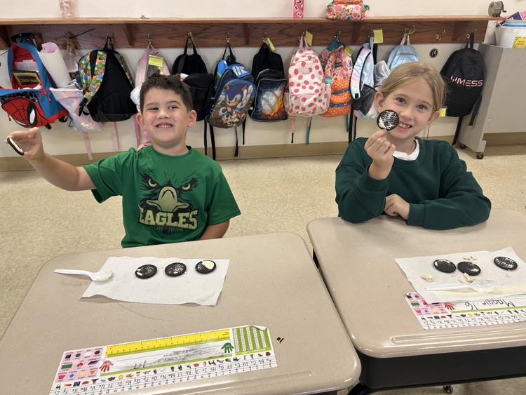 My class made moon phases with Oreos today while we’re learning about astronomy!