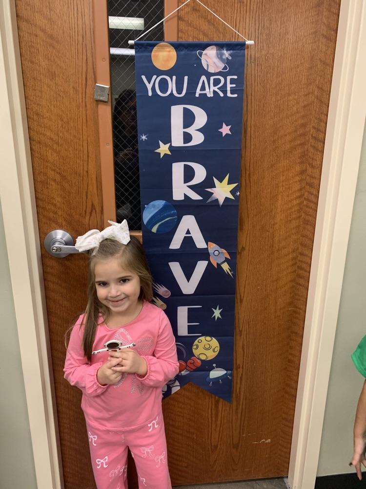 These students picked up their prizes today for positive office referrals today… Oakley Nelson Norah Vowell Haisley Gamble Kesslyn Garcia All can be posted on Facebook.