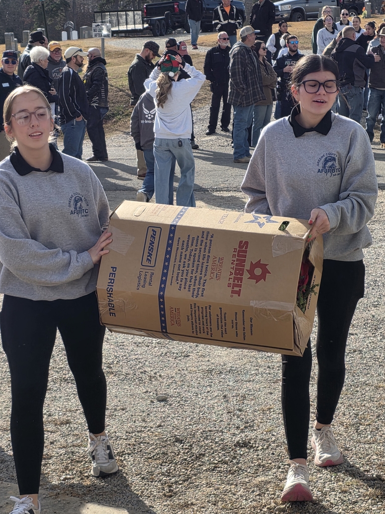 Cadets unloading wreaths
