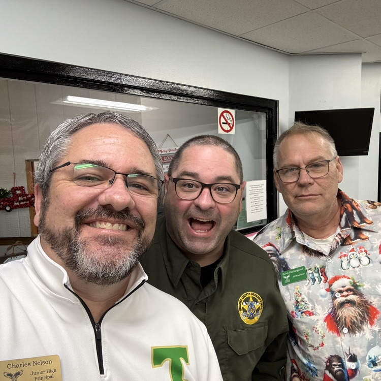 Great time caroling with JROTC around the GCT Campuses, City Hall, Sheriff’s Office & Fire Station #1. Merry Christmas and Happy Holidays from GCT JROTC! 