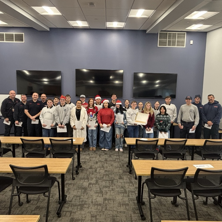 Great time caroling with JROTC around the GCT Campuses, City Hall, Sheriff’s Office & Fire Station #1. Merry Christmas and Happy Holidays from GCT JROTC! 