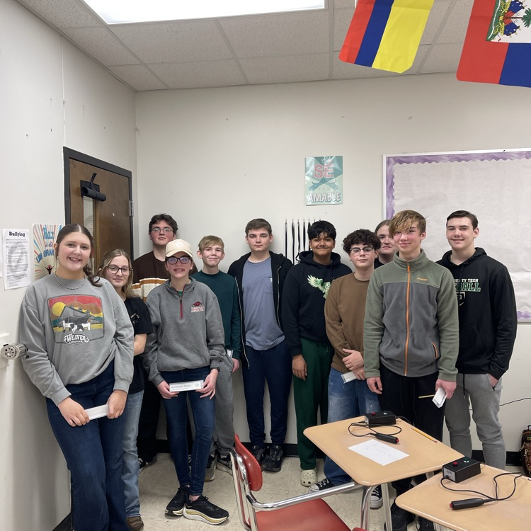 Great showing by the GCTJHS Quiz Bowl Team. Also, it was their sponsor, Mr Moon’s birthday. Again, another group that shows why It Is A Great Day To Be A Jr Eagle! 🦅