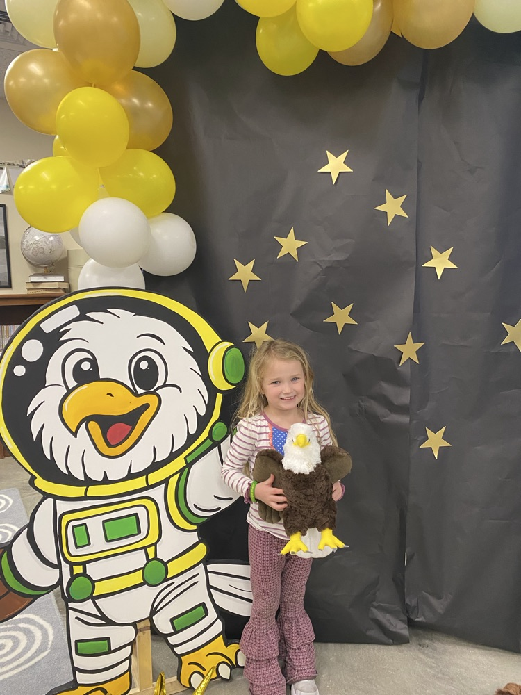 We’re excited to welcome our newest Eagles to the nest! 💛