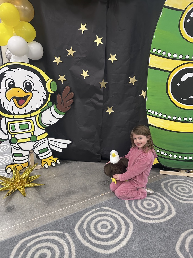 We’re excited to welcome our newest Eagles to the nest! 💛