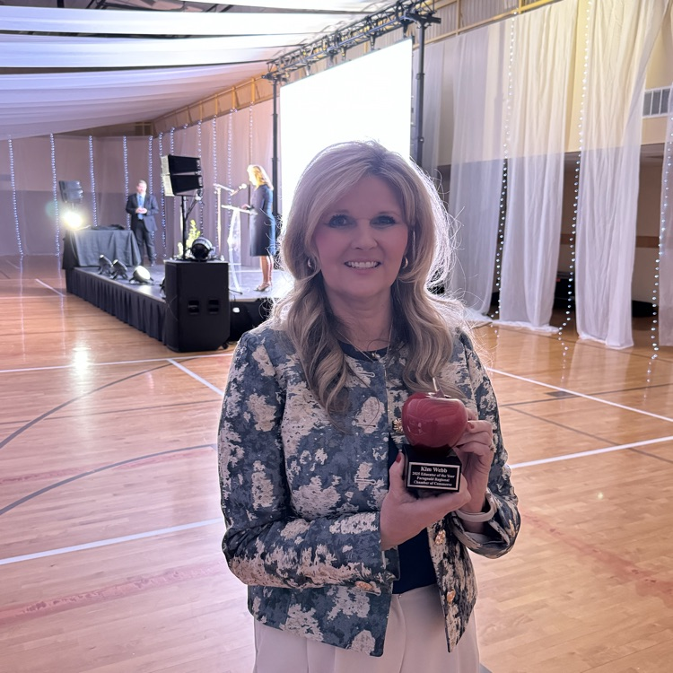 Congrats to our own, Kim Webb! She was selected as the 2026 Paragould Chamber Educator of the Year! Great Day To Be A Jr Eagle! 🦅