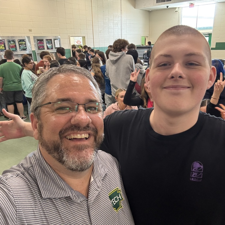 Thank you to 7 Brew Coffee for treating our students to coffees, lemonades, and fizzy drinks as we celebrated their hard work during the first two days of testing. It’s a great day to be a Jr. Eagle! 🦅