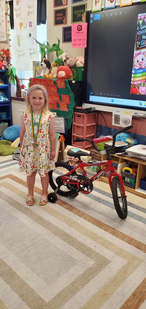 We’d like to give a huge thank you to Peddle It Forward and Studio Drift for their generous bike donations! Because of your support, our students have the opportunity to be recognized and celebrated in a meaningful way.