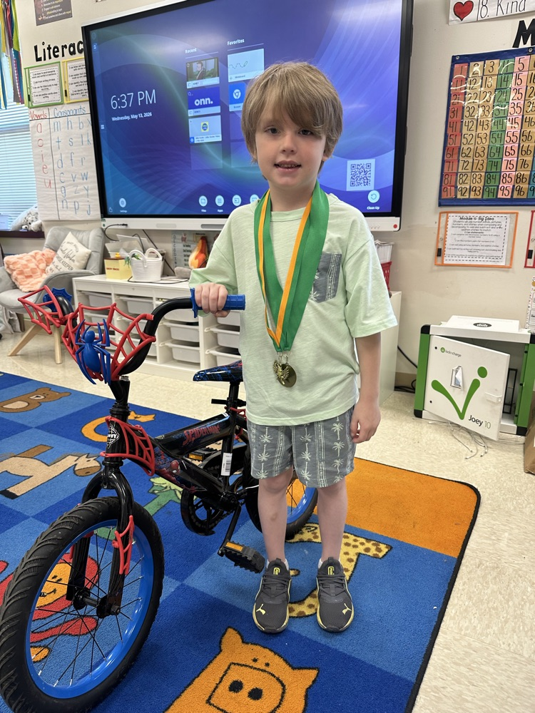 We’d like to give a huge thank you to Peddle It Forward and Studio Drift for their generous bike donations! Because of your support, our students have the opportunity to be recognized and celebrated in a meaningful way.