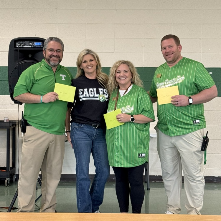 A huge thank you to the GCTJHS staff for the thoughtful card and gift cards given to Mr. Roden, Mrs. Mason, and Mr. Nelson. We are truly grateful for such a caring and supportive staff. You help make it A Great Day To Be A Jr Eagle! 🦅
