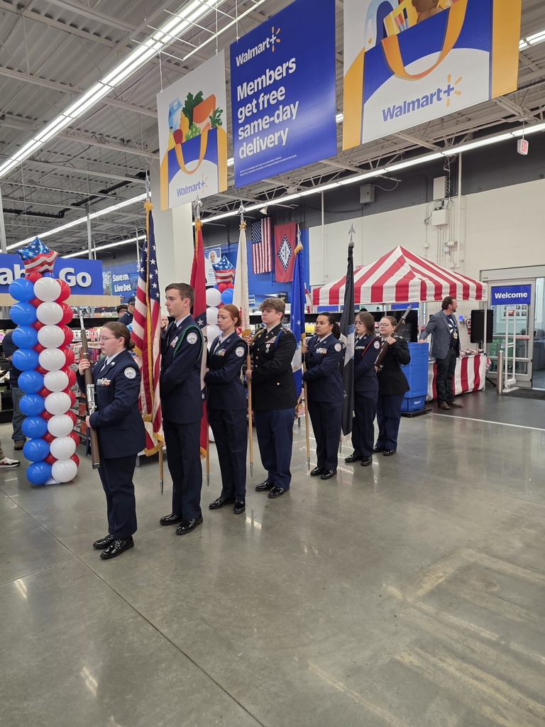 Color Guard marching in.
