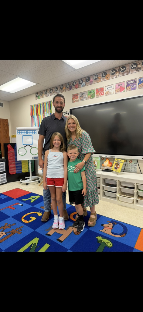 We had a fantastic first week back, and our Open House was a huge success! It was wonderful to see so many smiling faces, reconnect with returning families, and welcome new ones to our school community.