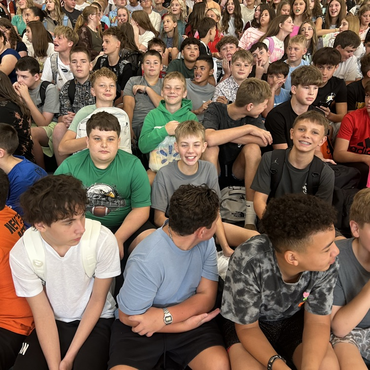 What a GREAT first day of school at GCTJHS! 🦅 Our kids and staff are absolutely awesome! Another great reminder of why it’s a GREAT day to be a Jr. Eagle! 💚💛🦅