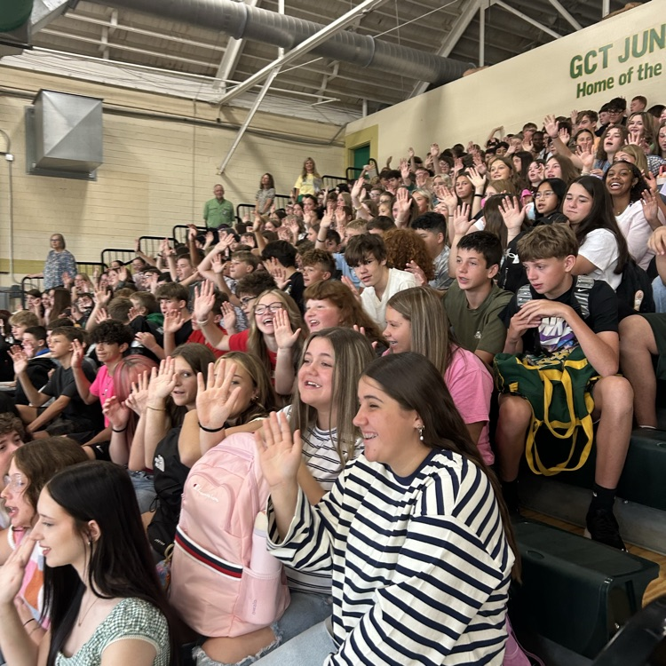What a GREAT first day of school at GCTJHS! 🦅 Our kids and staff are absolutely awesome! Another great reminder of why it’s a GREAT day to be a Jr. Eagle! 💚💛🦅