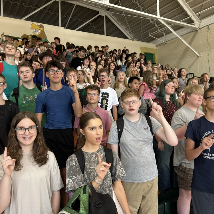 What a GREAT first day of school at GCTJHS! 🦅 Our kids and staff are absolutely awesome! Another great reminder of why it’s a GREAT day to be a Jr. Eagle! 💚💛🦅