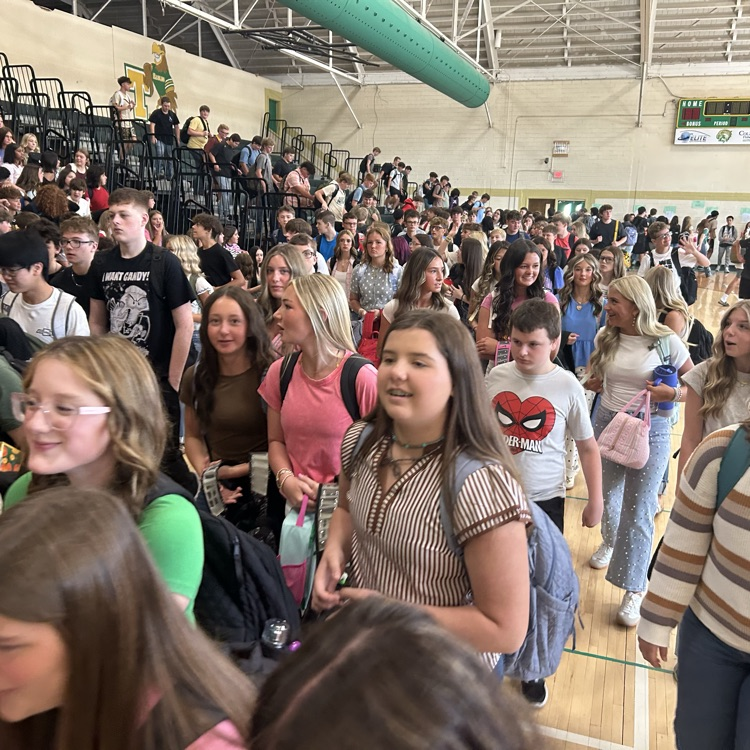 What a GREAT first day of school at GCTJHS! 🦅 Our kids and staff are absolutely awesome! Another great reminder of why it’s a GREAT day to be a Jr. Eagle! 💚💛🦅