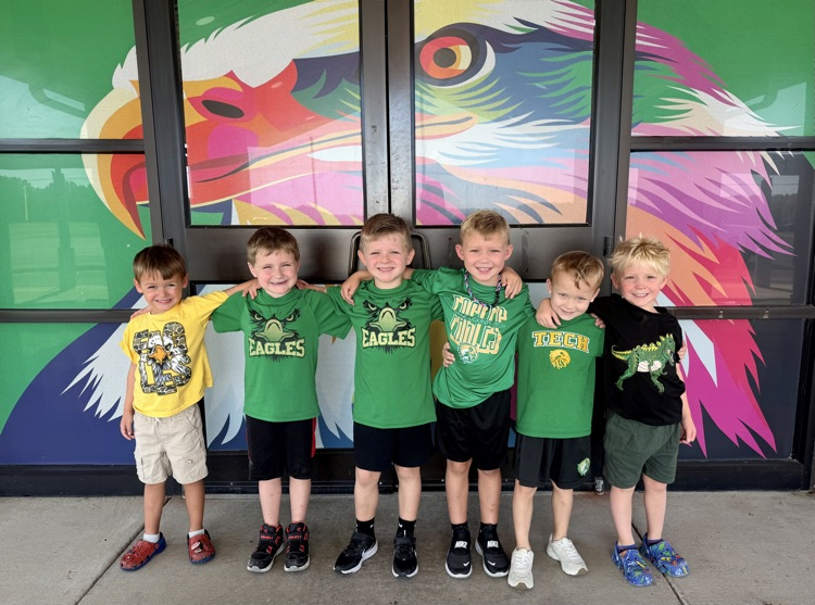 Mrs. Kelli’s class wearing green and gold