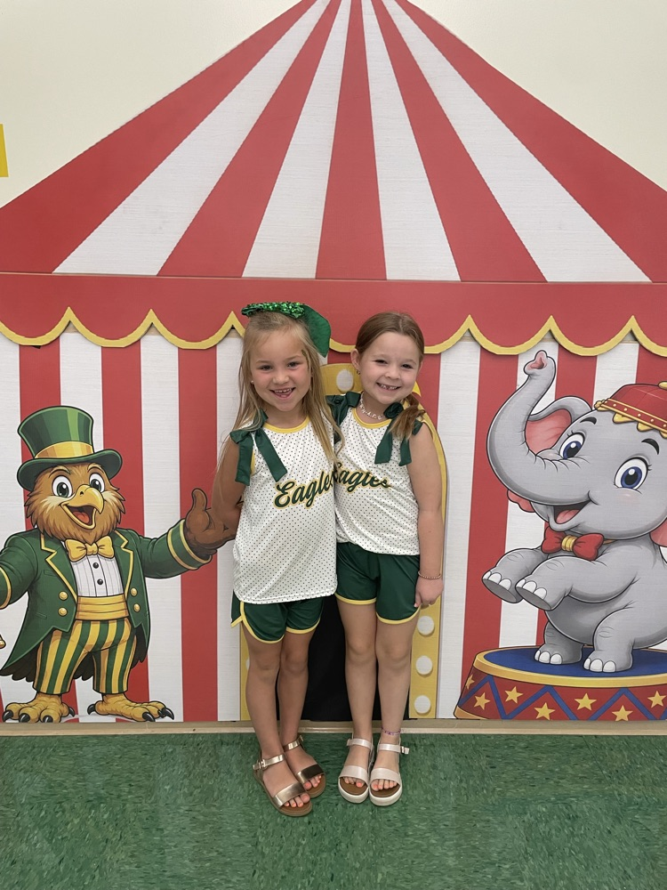 These two students are showing off their Eagle Pride in green and gold! 🦅 We love seeing our students represent GCT with big smiles and lots of school spirit!