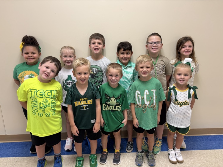 💛 GCT Eagle School Spirit in Kelle Boozer’s class! 💛