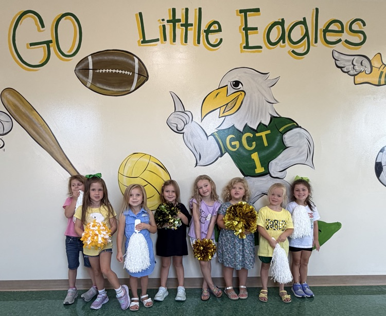 Miss Chelsea and Miss Diana’s preschool class is showing off their GCT Eagle Pride! 🦅 These sweet students are bringing lots of smiles, school spirit, and green and gold to GCT Primary!