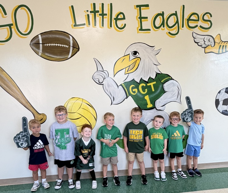 Miss Chelsea and Miss Diana’s preschool class is showing off their GCT Eagle Pride! 🦅 These sweet students are bringing lots of smiles, school spirit, and green and gold to GCT Primary!