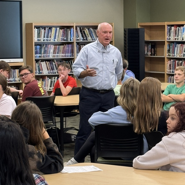 Ty to Mr Gene Weeks and Mr Michael Todd for speaking to the Jr High Careers classes about job opportunities in the field of Education. Great Day To Be A Jr Eagle! 🦅 💚💛