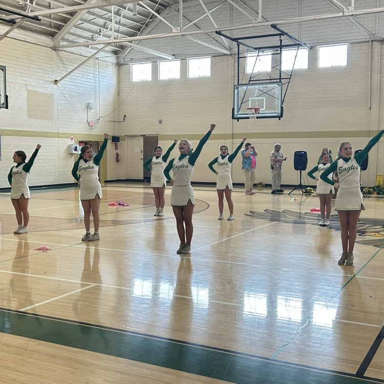 What a GREAT Thursday refreshment at GCTJHS! 🦅 We celebrated our September Students of the Month, recognized our Football, Cheer & Dance teams, and even enjoyed a game! What a way to celebrate our Jr. Eagles! 💚💛 #GreatDayToBeAJrEagle