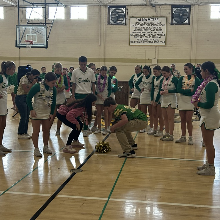 What a GREAT Thursday refreshment at GCTJHS! 🦅 We celebrated our September Students of the Month, recognized our Football, Cheer & Dance teams, and even enjoyed a game! What a way to celebrate our Jr. Eagles! 💚💛 #GreatDayToBeAJrEagle