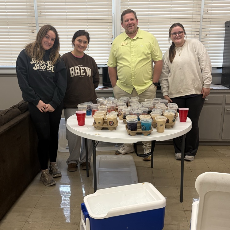 A huge THANK YOU to the Seven Brew "Brew" Crew for providing coffee for our Jr High staff and celebrating them for earning back-to-back “A” ratings! ☕️💚💛 We appreciate you supporting our staff and celebrating their hard work!