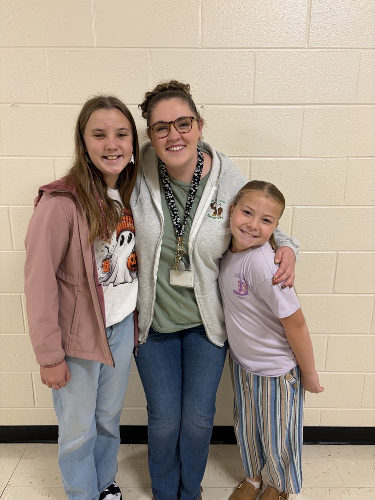Reagan, Ruthie, and Ms. Woody.