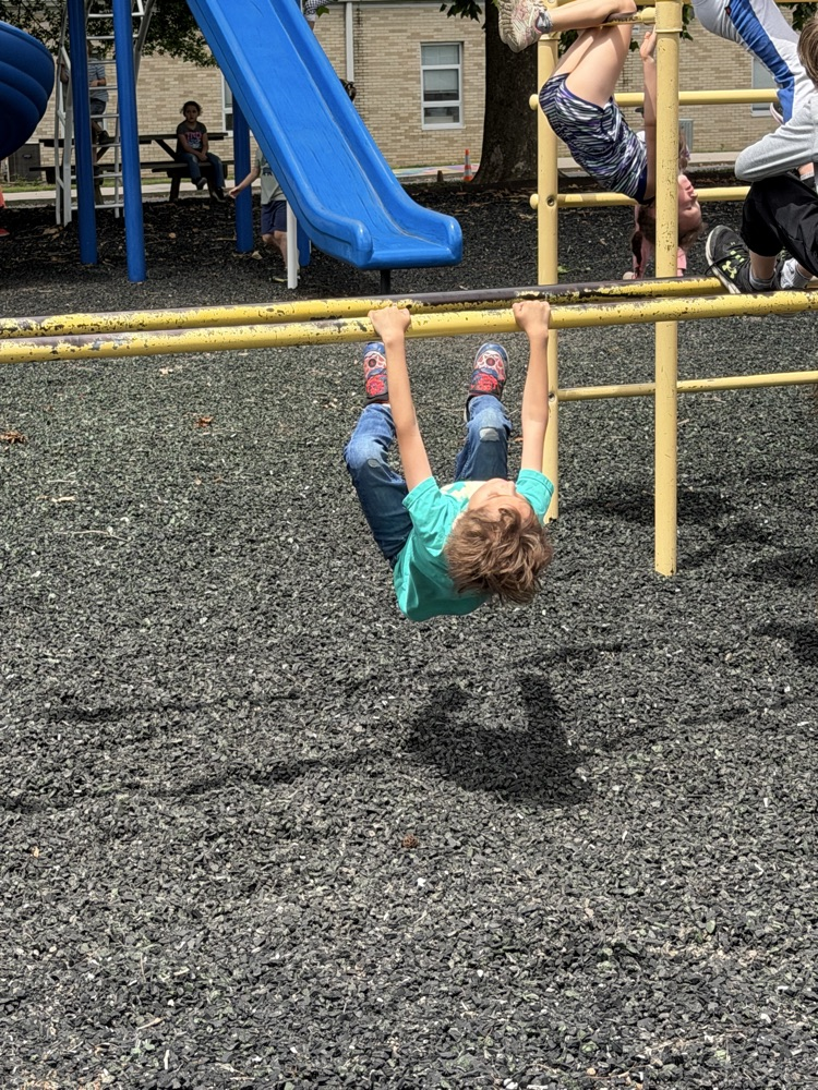 kids playing at recess