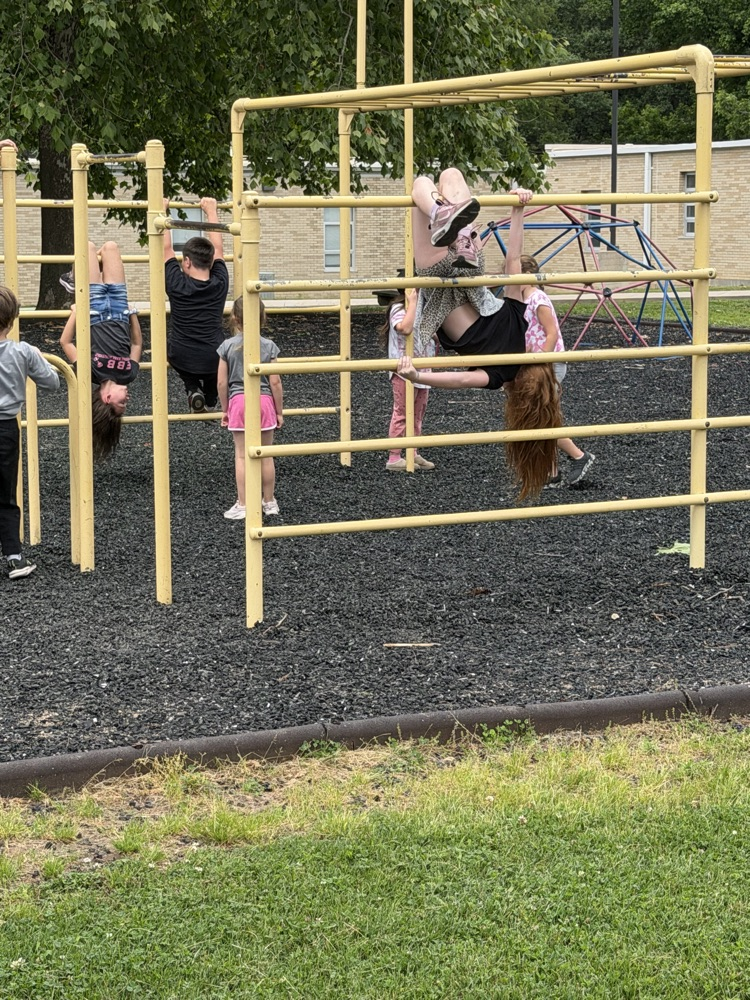 kids playing at recess