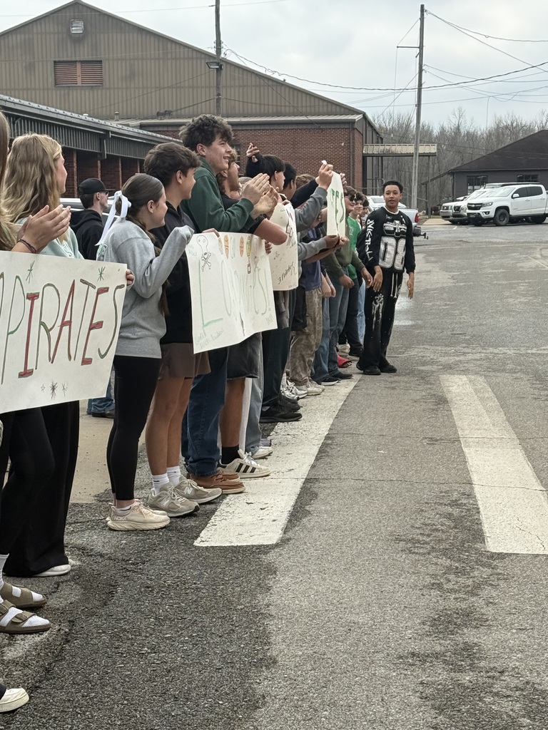 Lady Pirates headed to state!